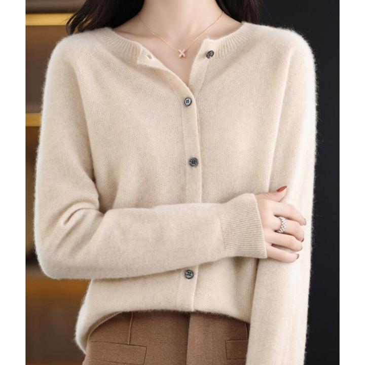 Hannah – Winter Essential Sweater