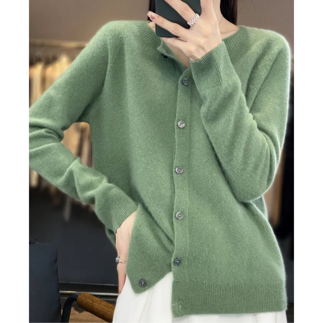 Hannah – Winter Essential Sweater