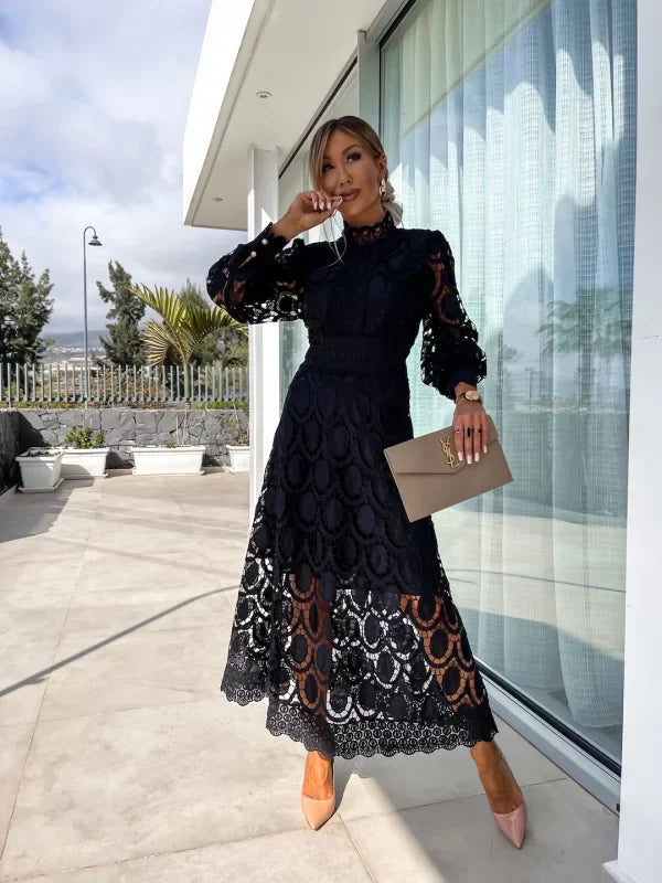 Sophie – Lace Detail Midi Dress