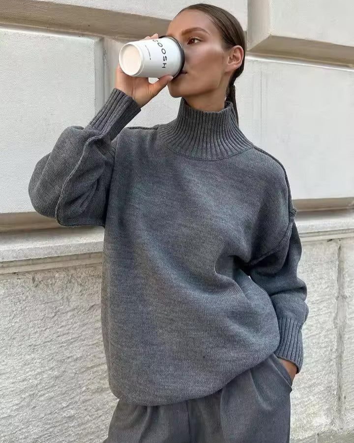 Isla - Knitted Turtleneck