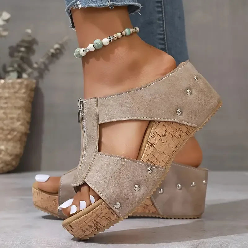 Joyce – Sandals for Daily Ease