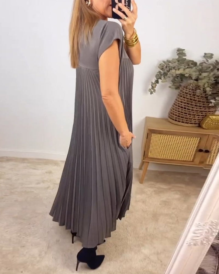 Ciara – Pleated Flatter Dress