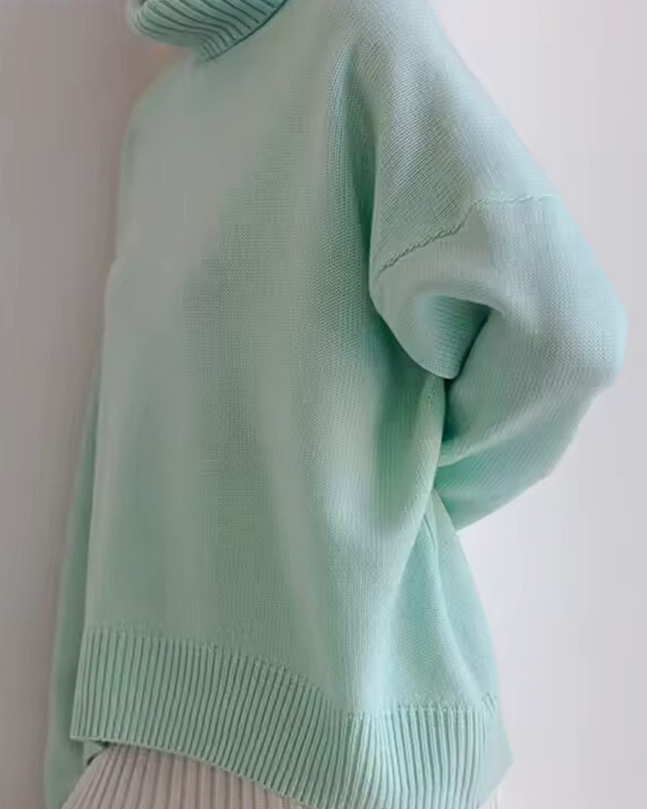 Isabella - Oversized Turtleneck