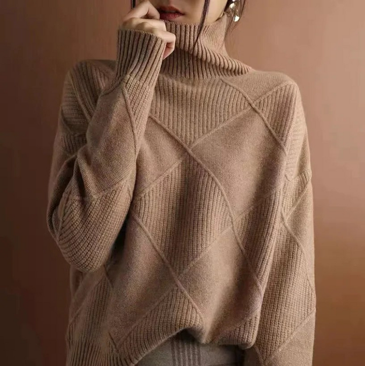 Denise – Chic High-Neck Sweater