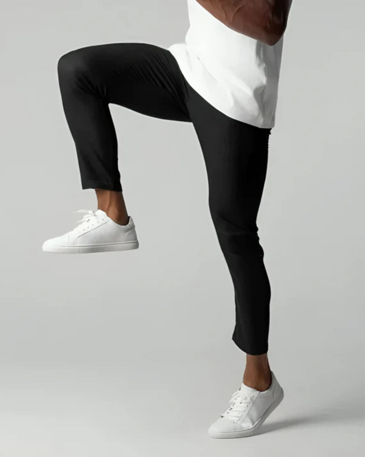 Lucas – Everyday Style with a Smart Edge