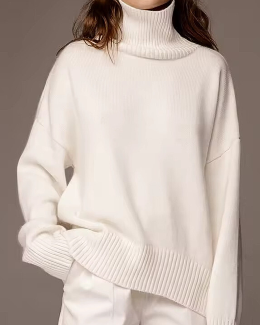 Isabella - Oversized Turtleneck