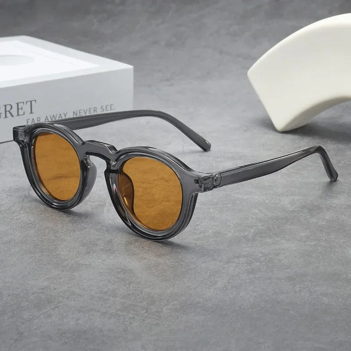 Gavin – Retro-Modern Statement Shades