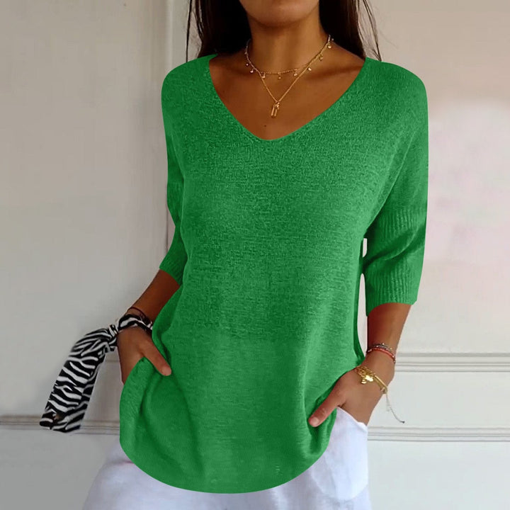 Ella – Classic Soft-Knit Sweater