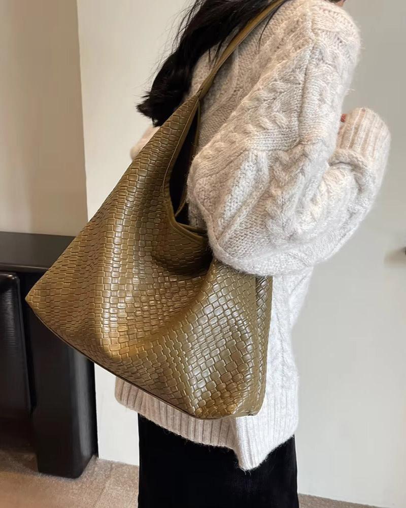 Evelyn – Textured Tote